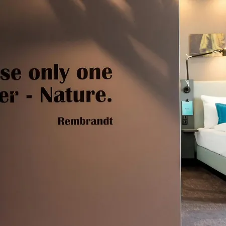 Motel One Amsterdam-Waterlooplein Exterior photo