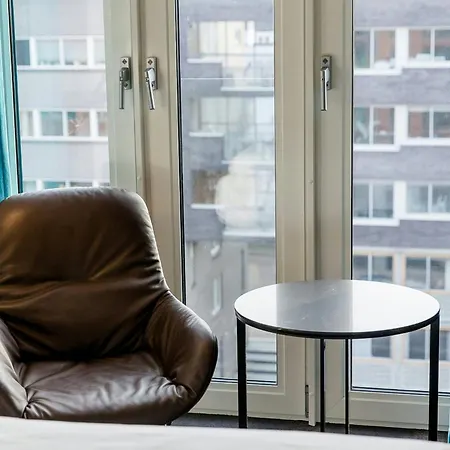 Motel One Amsterdam-Waterlooplein Exterior photo