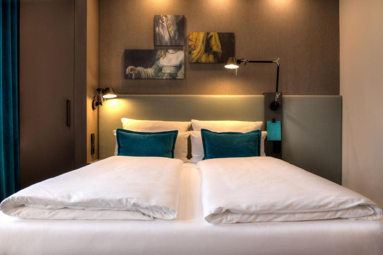 Hotel One Amsterdam-waterlooplein 3*